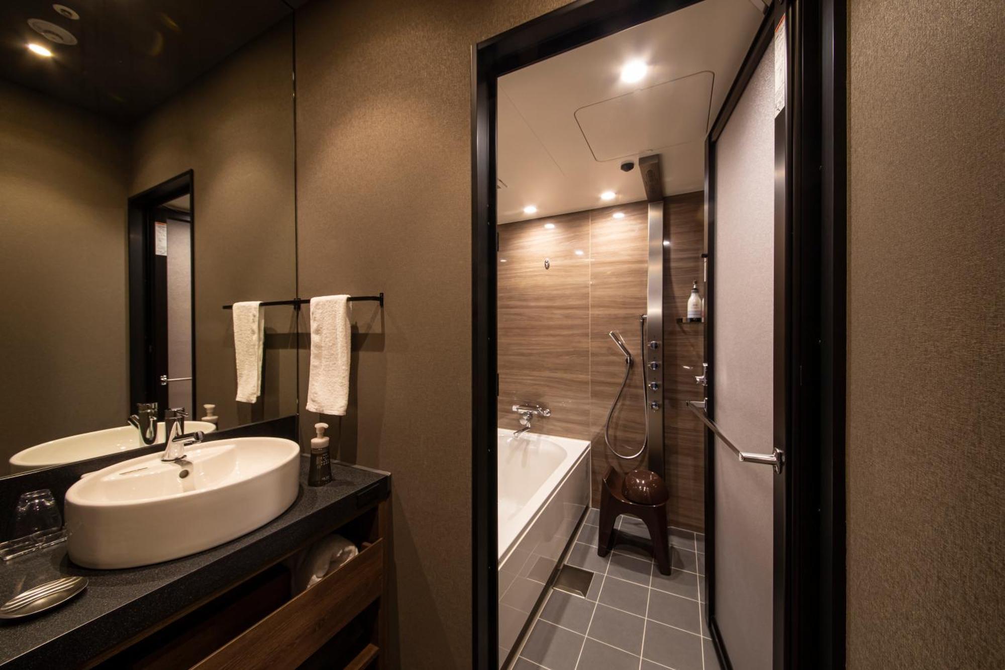 Hotel Keihan Tenmabashi Ekimae Осака Экстерьер фото